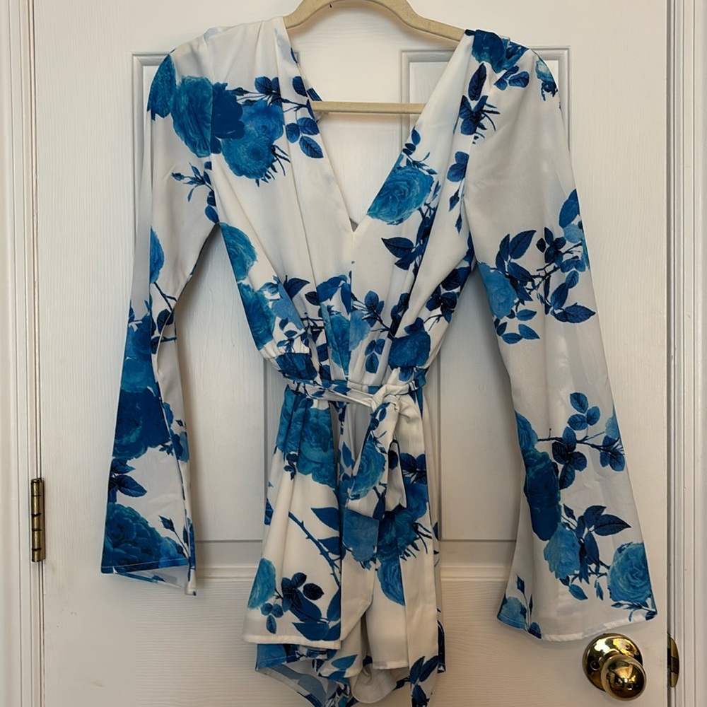 Blue & White flowy romper